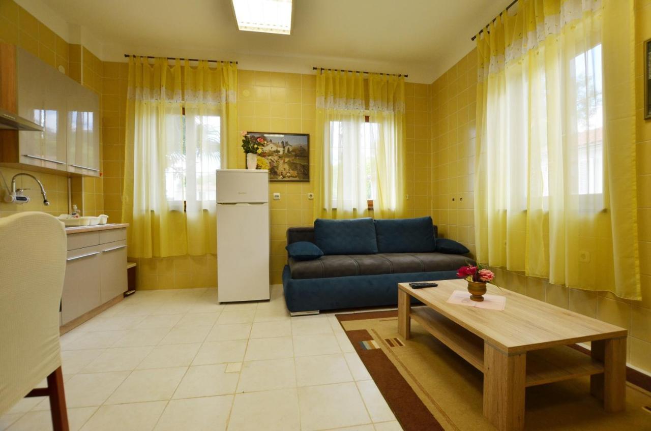 Zminj Apartments 外观 照片